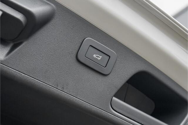 Jaguar E-Pace 1.5 P300e AWD R-Dynamic Pano CarPlay Leer