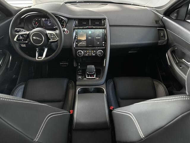 Jaguar E-Pace P300e R-Dynamic SE | Panoramadak | Cold Climate Pack