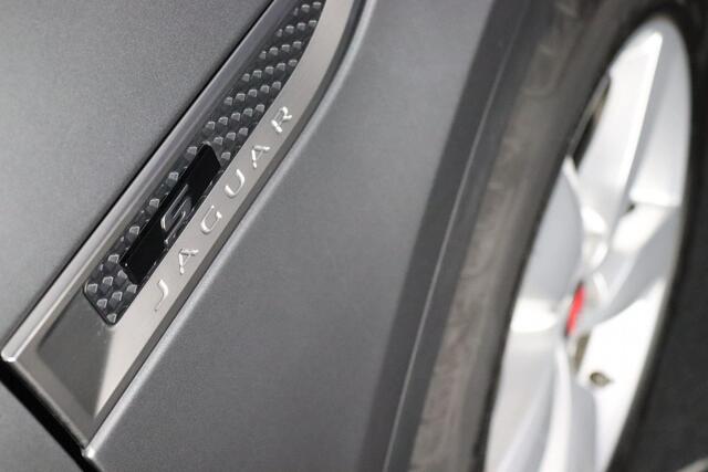 Jaguar E-Pace D150 AWD R-Dynamic S NP: ¤ 71.797,-