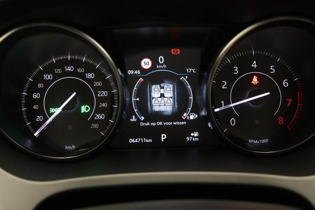 Jaguar E-Pace 2.0 P200 AWD | BUSINESS / CONNECT PRO- PACK | PANORAMADAK | STOELVERWARMING | TREKHAAK | 19"
