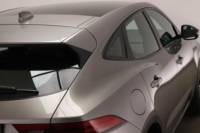 Jaguar E-Pace 2.0 P200 AWD | BUSINESS / CONNECT PRO- PACK | PANORAMADAK | STOELVERWARMING | TREKHAAK | 19"