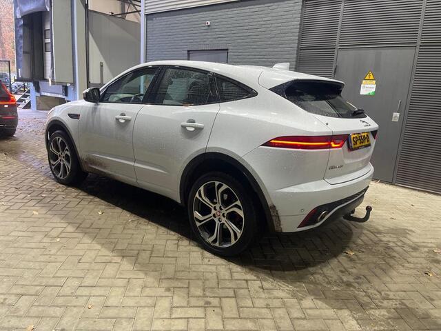 Jaguar E-Pace P250 AWD First Edition | Panoramadak | Head-Up | Trekhaak | Camera | Meridian Sound