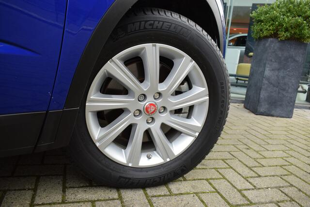 Jaguar E-Pace 2.0 P200 AWD R-Dynamic S | 360° Camera | Navigatie | Panoramadak | Stoelverwarming |