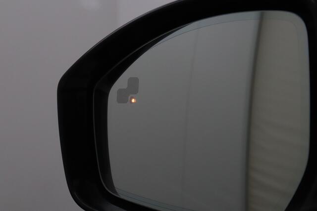 Jaguar F-PACE 2.0 Portfolio AWD 20d Camera Trekhaak H-Leder Xenon