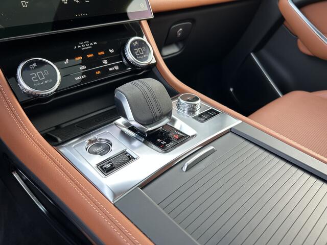 Jaguar F-PACE P400e 404pk AWD R-Dynamic S | Panoramadak | Afneembare trekhaak tot 2.000kg | Siena Tan interieur |