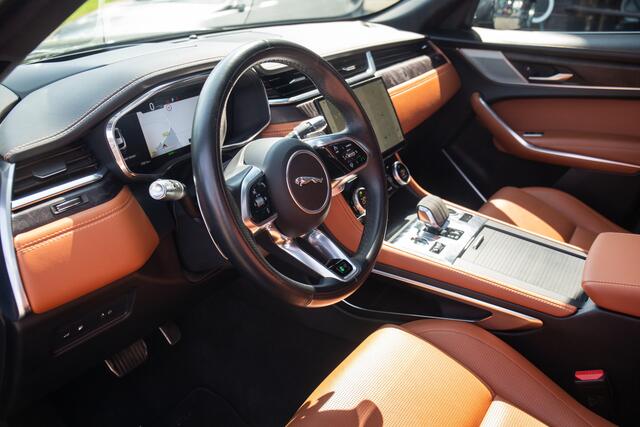 Jaguar F-PACE 2.0 P400e PHEV SE , Pano dak, HUD, 3Dcamera,