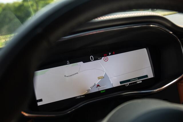 Jaguar F-PACE 2.0 P400e PHEV SE , Pano dak, HUD, 3Dcamera,
