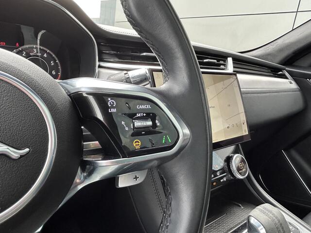 Jaguar F-PACE 2.0 P400e PHEV S | Geklimatiseerde stoelen | Panoramisch schuifdak | Adaptive Cruise |