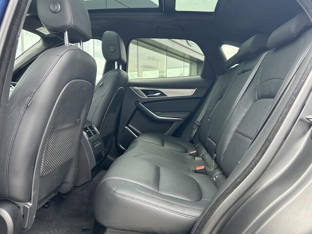 Jaguar F-PACE 2.0 P400e PHEV S | Geklimatiseerde stoelen | Panoramisch schuifdak | Adaptive Cruise |