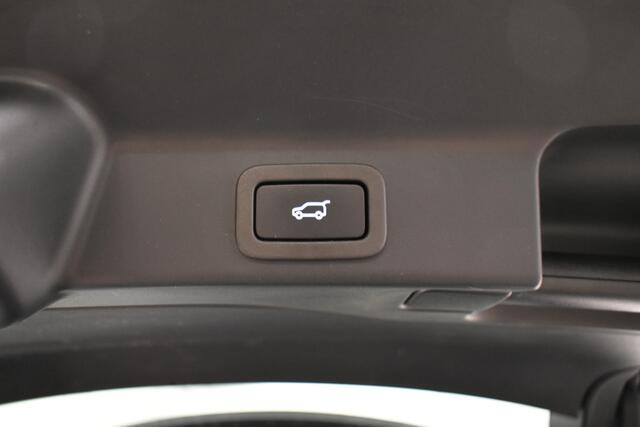 Jaguar F-PACE 2.0 P400e PHEV S Pano Vol Leder El A-klep + Stoelen Meridian Sound Dhoek