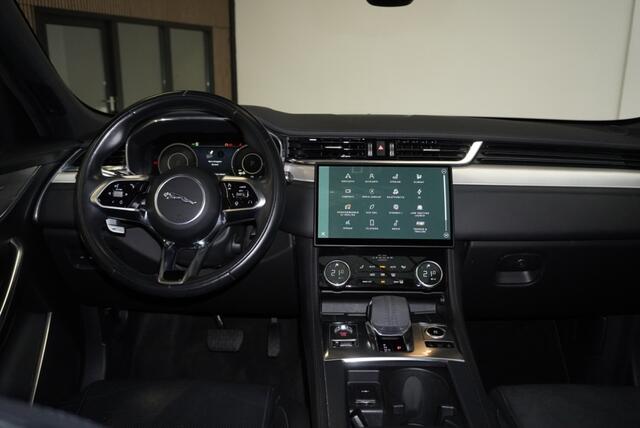 Jaguar F-PACE 2.0 P400e R-Dyn. HSE