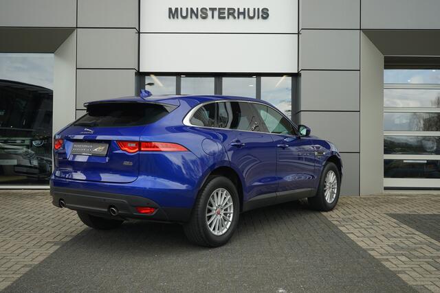 Jaguar F-PACE 2.0t AWD Pure | Verwarmde voorstoelen |