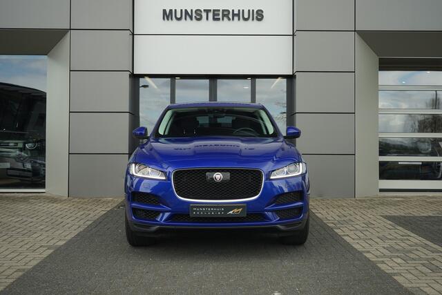 Jaguar F-PACE 2.0t AWD Pure | Verwarmde voorstoelen |