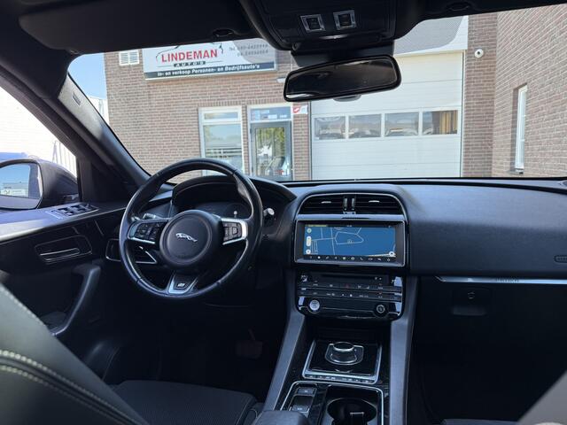 Jaguar F-PACE 2.0 R-Sport AWD 20d Aut. Panorama Keyless Org. Nederlands