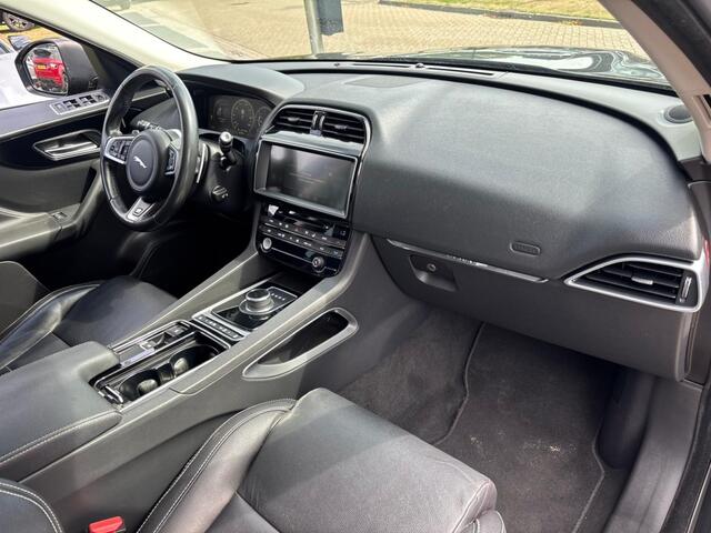 Jaguar F-PACE 2.0 Portfolio AWD 25d 2017 EXPORTPRIJS EX BPM