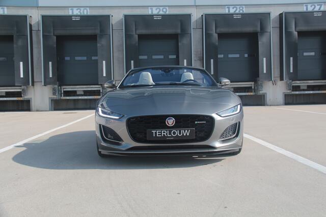 Jaguar F-TYPE P300 RWD R-Dynamic Black