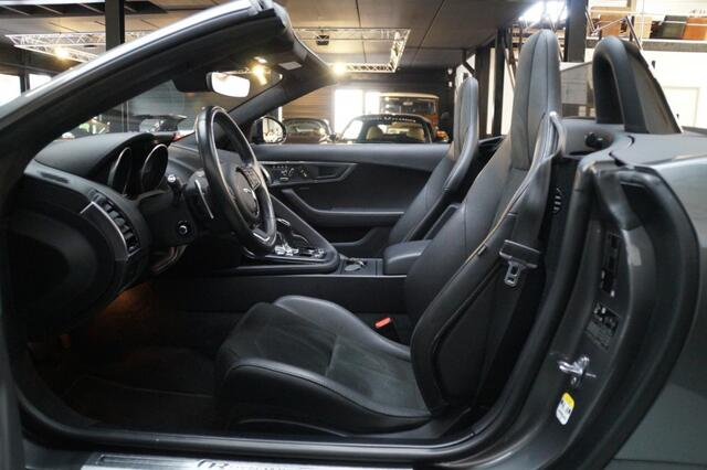 Jaguar F-TYPE P300, 2.0T R-Dynamic like new (2019)