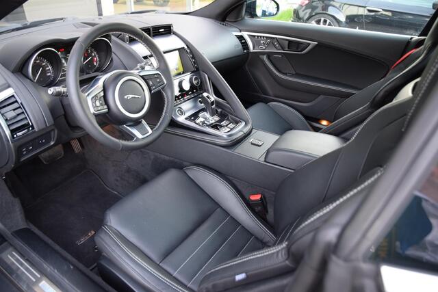 Jaguar F-TYPE 3.0 V6 RWD R-Dynamic