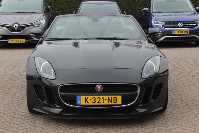 Jaguar F-TYPE 3.0 V6 Convertible 69.683 km! / Camera / Leder / Keyless / Memory seats / 19'' / Sportuitlaat