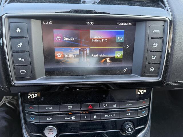 Jaguar XE 2.0 D Portfolio - AUTOMAAAT | ACHTERUIT RIJ CAMERA | NAVIGATIE | LEDER | LED KOPLAMPEN | STOELVERWARMING | CRUISE CONTROL| PARKEERSENSOREN