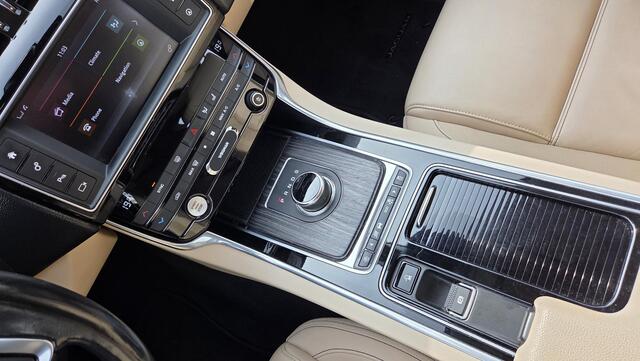 Jaguar XE 2.0 Prestige