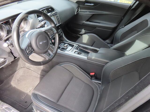 Jaguar XE 2.0t 200pk R-Sport*Navigatie*Xenon*EXPORT/EX.BPM*