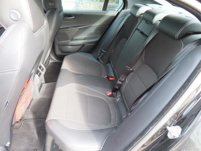 Jaguar XE 2.0t 200pk R-Sport*Navigatie*Xenon*EXPORT/EX.BPM*