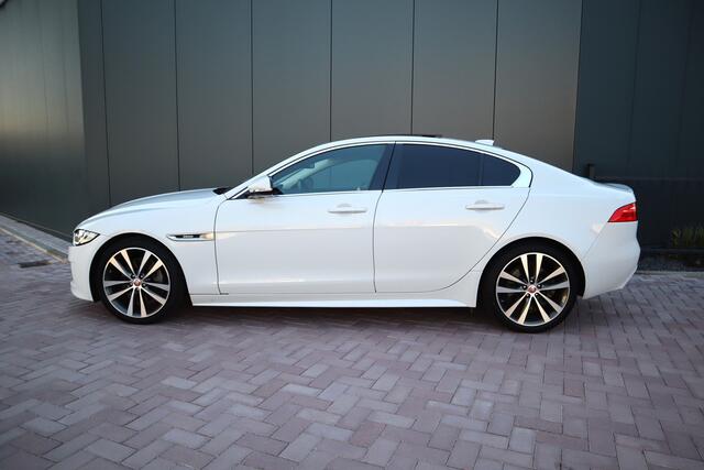 Jaguar XE 2.0 Portfolio R-Sport Automaat Panoramadak Leder Navigatie Camera Meridian audio. Etc.