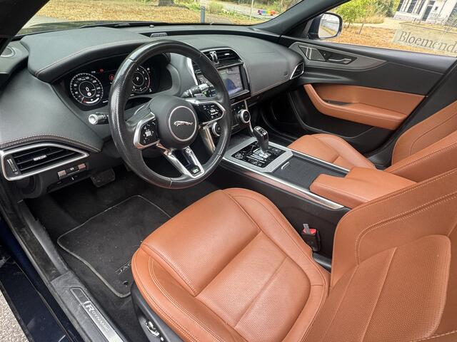 Jaguar XE 2.0 P250 R-Dynamic HSE