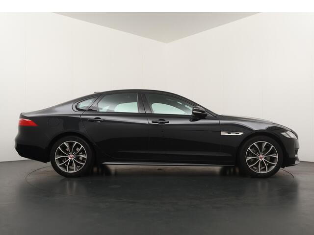 Jaguar XF 2.0d Portfolio - Lederen bekleding - Xenon koplampen - Navigatie - Apple Carplay/Android Auto - Stoelverwarming