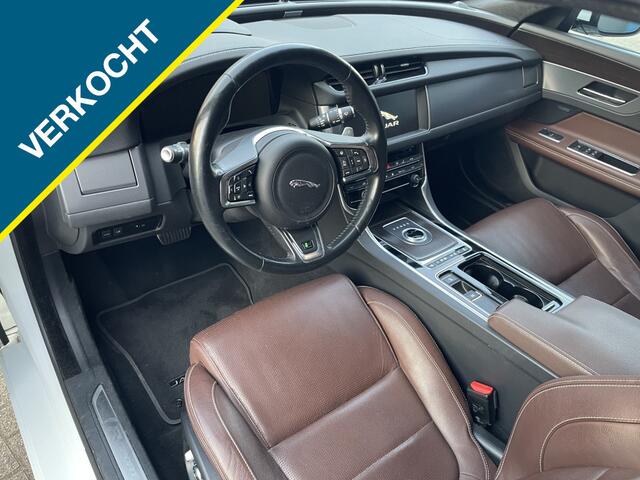 Jaguar XF 2.0D132kw R-Sport 8-AUT AWD PANO Camera DealerOh!
