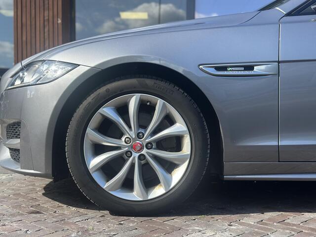 Jaguar XF Sportbrake 2.0d Chequered Flag R Sport Panoramadak Carplay Stoelverw.