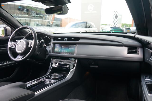 Jaguar XF Sportbrake 2.0t R-Sport | Panoramadak | Voorstoelen verwarmd |