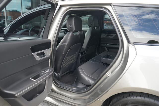 Jaguar XF Sportbrake 2.0t R-Sport | Panoramadak | Voorstoelen verwarmd |
