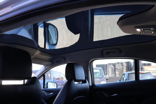 Jaguar i-Pace EV400 Business Edition SE 90 kWh Panoramadak, Lederen interieur, Camera, Apple Carplay, Meridian audio system, Virtual Cockpit