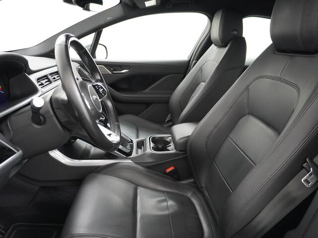 Jaguar i-Pace EV400 S 90kWh 4WD Leder Meridan-Audio All Season Banden Camera Apple Carplay Android Auto Cruise Control Stuurverwarming DAB PDC Keyless entry/start LED Lmv 18" Bluetooth WiFi Verkeersbord detectie Uitparkeer waarschuwing 400PK 696NM Koppel