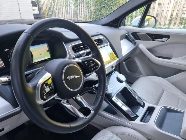 Jaguar i-Pace EV400 SE 90 kWh / Nieuwe accu! / Panorama / Head up / Luchtvering / 360 Camera / Surround