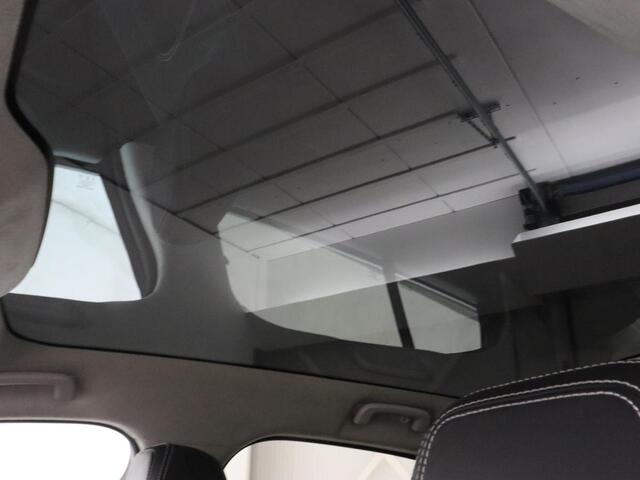 Jaguar i-Pace EV400 HSE 90 kWh | Panoramadak | Head-Up | Luchtvering | 360 Camera | Stoelverwarming | Adaptive cruise | Matrix LED | Carplay | Leder | Meridian Surround | Navigatie | Park Assist