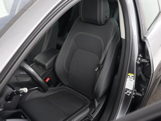 Jaguar i-Pace EV320 S Business Pack 90kWh | Stoelverwarming | 360 Camera | Meridian Surround | Carplay | Full LED | Navigatie | 20'' | Keyless | Digital Cockpit