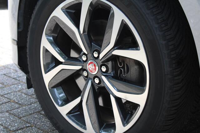 Jaguar i-Pace EV320 S Business Pack 90 kWh | SOH 88% | Panorama | Trekhaak