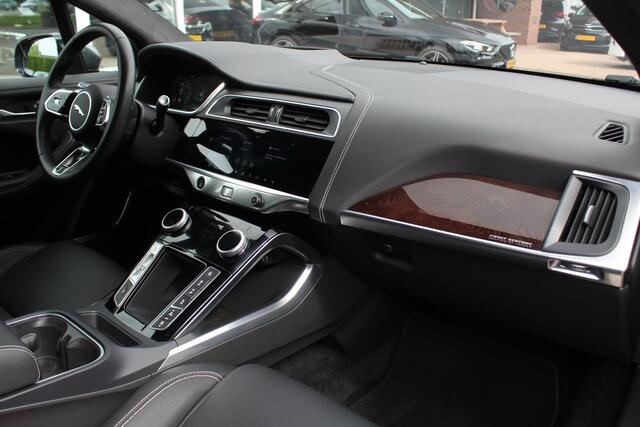 Jaguar i-Pace EV400 First Edition 90 kWh / Full option! / Trekhaak / Panoramadak / 360Camera / Head-up / 20'' / Luchtvering / Leder / Meridian / Stoel+Stuurverwarming / 4zone Airco / DAB / Dodehoek / ACC