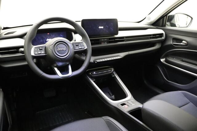 Jeep Avenger Summit 54 kWh | Navigatie | LED projector koplampen | Elektrische achterklep | 18'' lichtmetalen velgen | Camera | Stoelverwarming | Snel leverbaar!