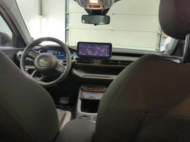 Jeep Avenger Aut. Longitude 54kWh | Navi | Carplay | Stoelverwarming |
