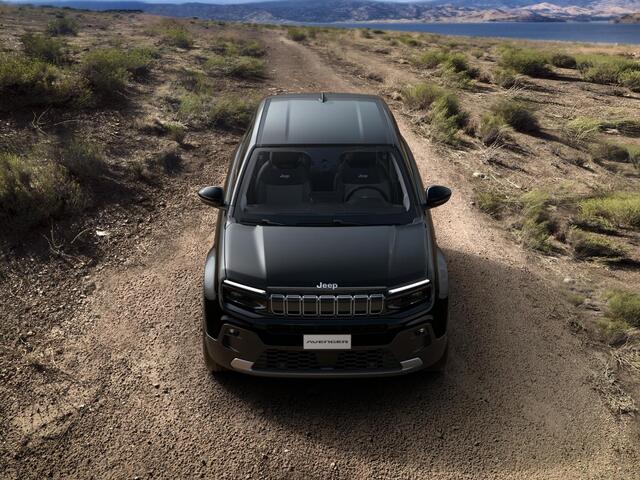 Jeep Avenger 1.2 e-Hybrid Summit | Winter Pack | Infotainment & Convenience Pack