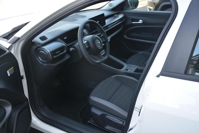 Jeep Avenger 1.2 e-Hybrid Longitude | Rijklaarprijs | Direct rijden!