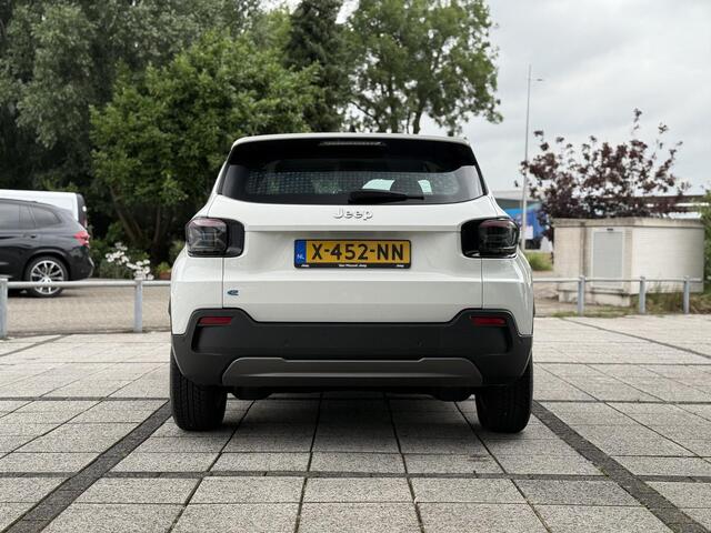 Jeep Avenger Longitude 54 kWh | Navi | Carplay | Stoelverwarming |
