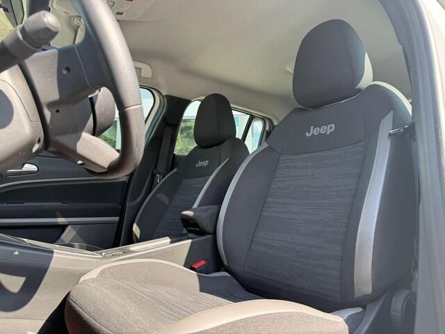 Jeep Avenger Longitude 54 kWh | Navi | Carplay | Stoelverwarming |