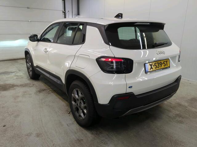 Jeep Avenger Longitude 54 kWh | Navi | Carplay | Stoelverwarming |