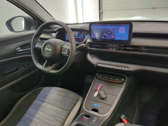 Jeep Avenger Longitude 54 kWh | Navi | Carplay | Stoelverwarming |