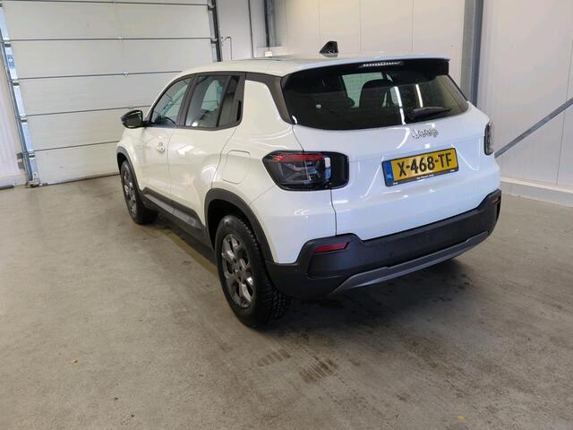 Jeep Avenger Longitude 54 kWh | Navi | Carplay | Stoelverwarming |